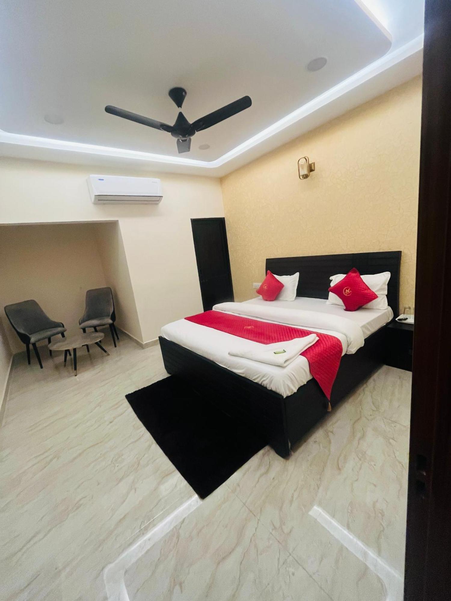 Hotel Royal A Ludhiana Exterior photo