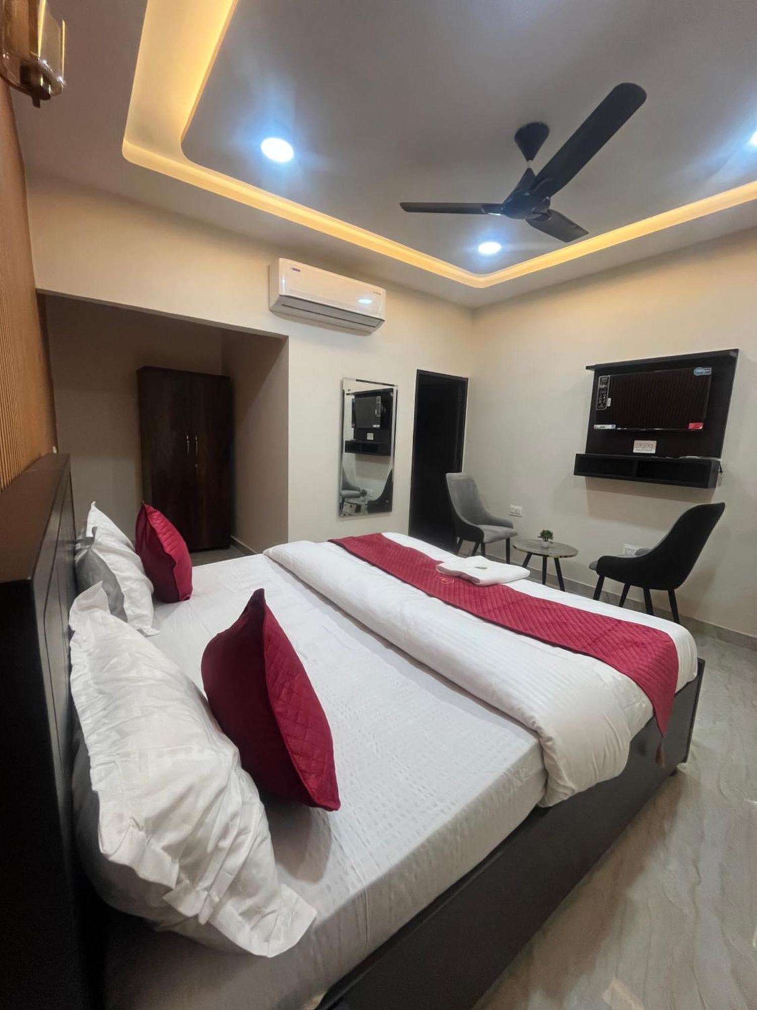 Hotel Royal A Ludhiana Exterior photo