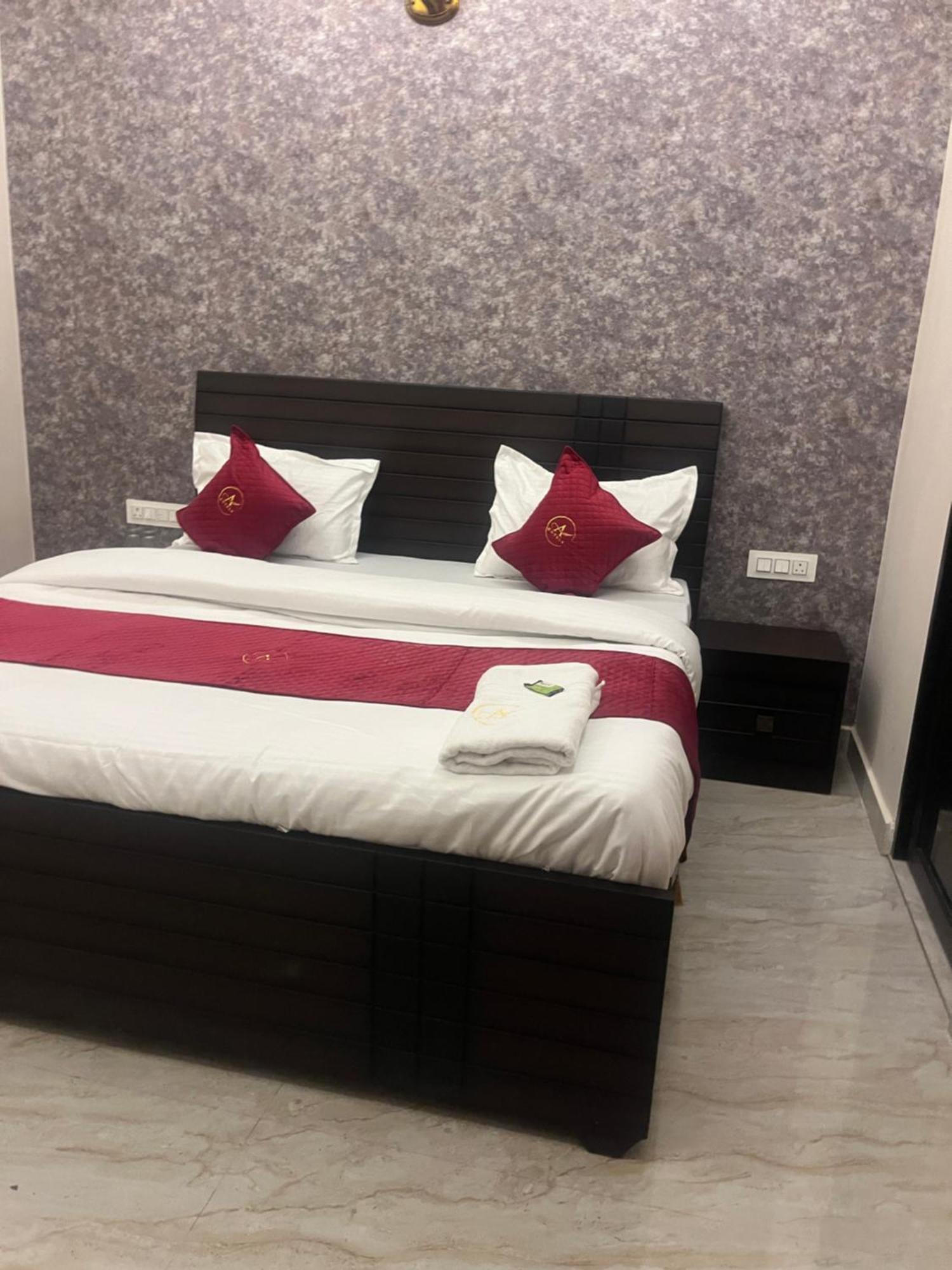 Hotel Royal A Ludhiana Exterior photo