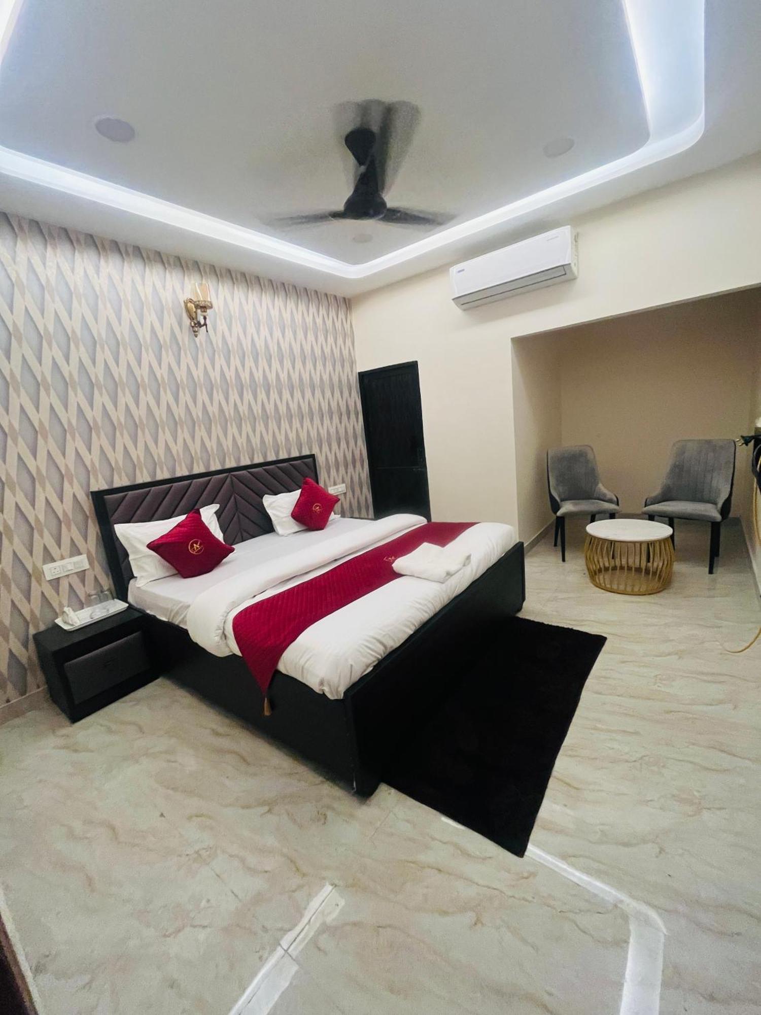Hotel Royal A Ludhiana Exterior photo
